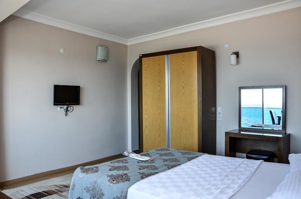 Perla Hotel Dikili Exterior photo